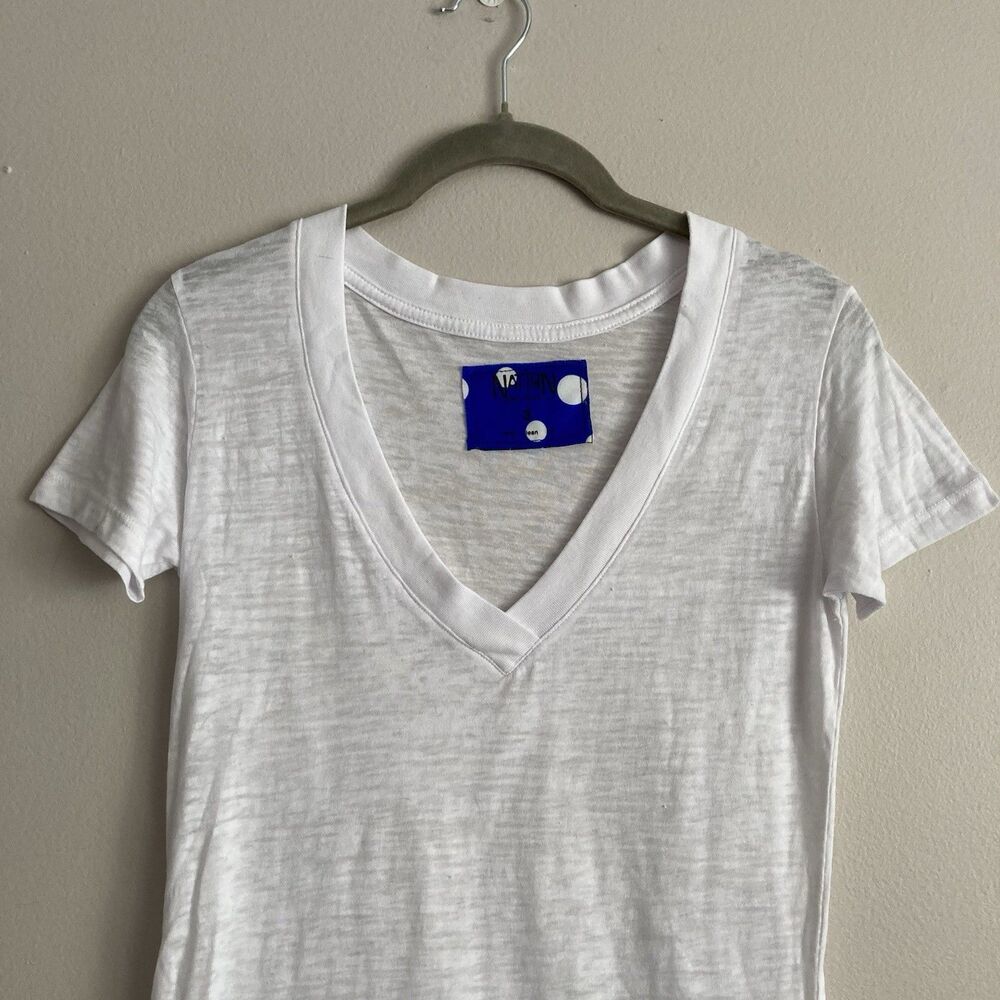Nation LTD Womens V-Neck White Burnout T-Shirt Size Medium Cotton Blend Basic - Picture 2 of 5